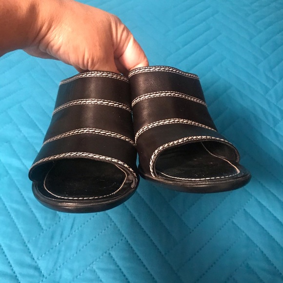 TOD’S Open Toe Mules - Picture 5 of 8